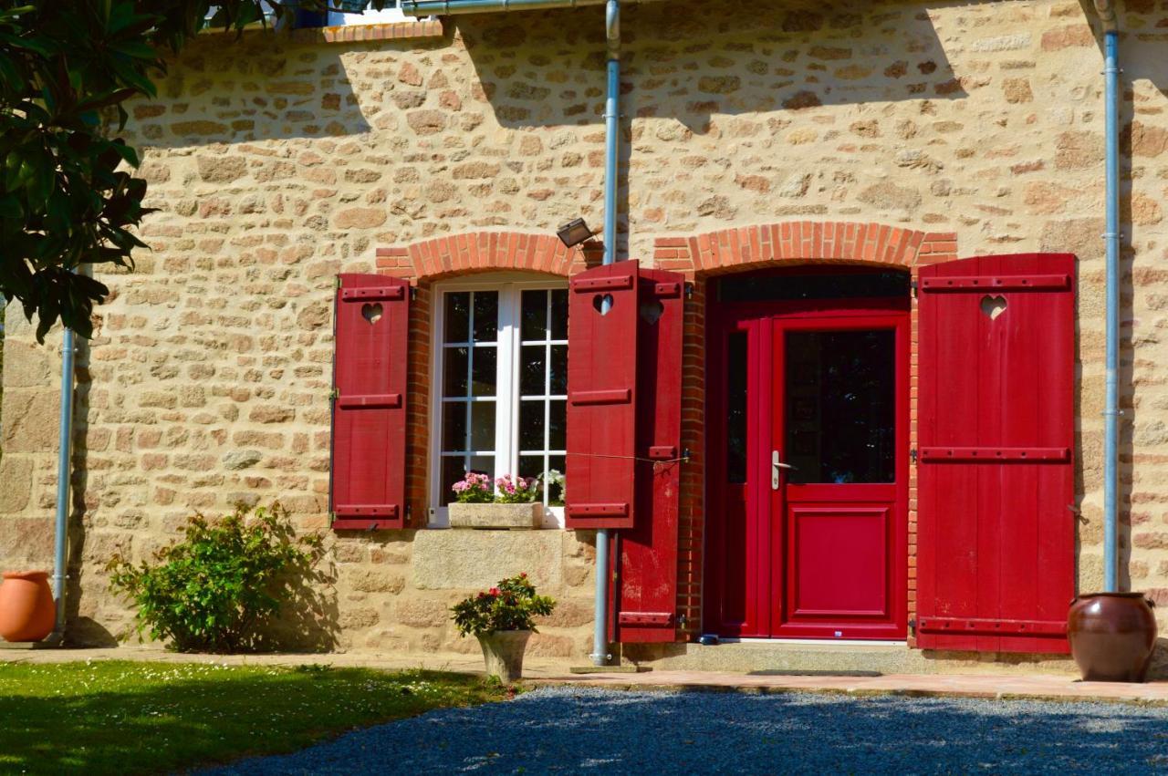 La Pichonniere Isigny-le-Buat Exterior foto