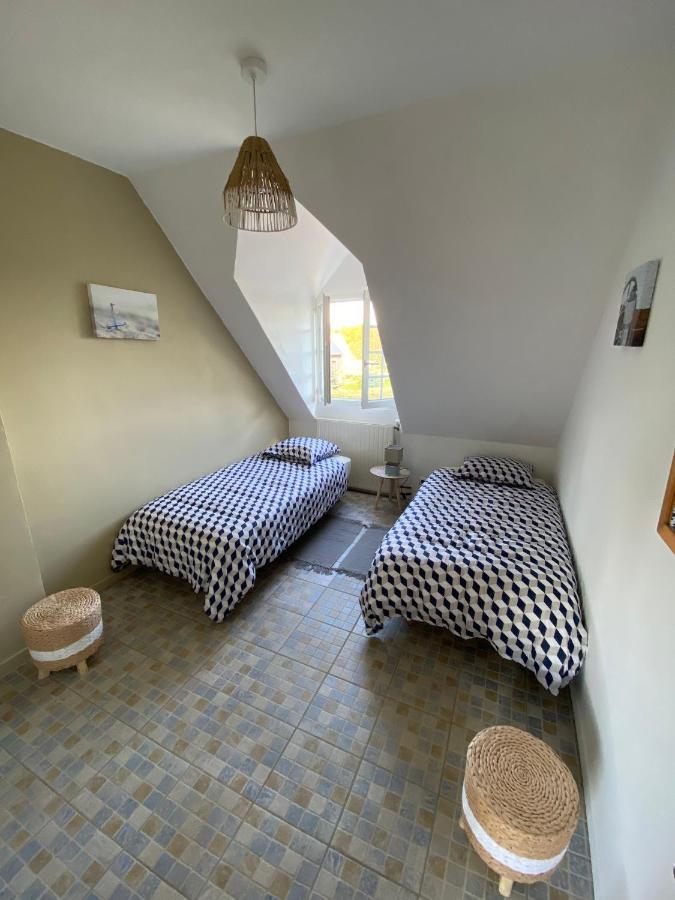 La Pichonniere Isigny-le-Buat Exterior foto
