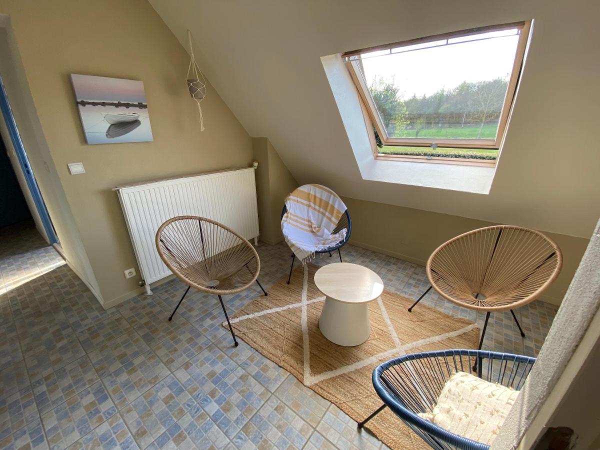 La Pichonniere Isigny-le-Buat Exterior foto